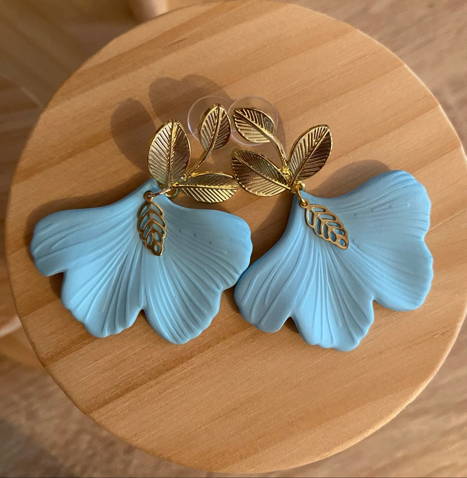 Pendientes hoja de ginkgo azul cielo – photo 5